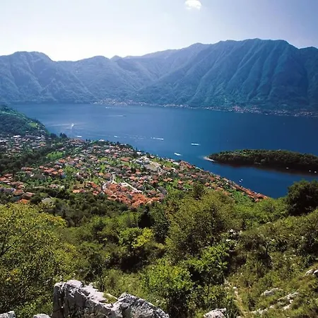 Casa Al Borgo アパート